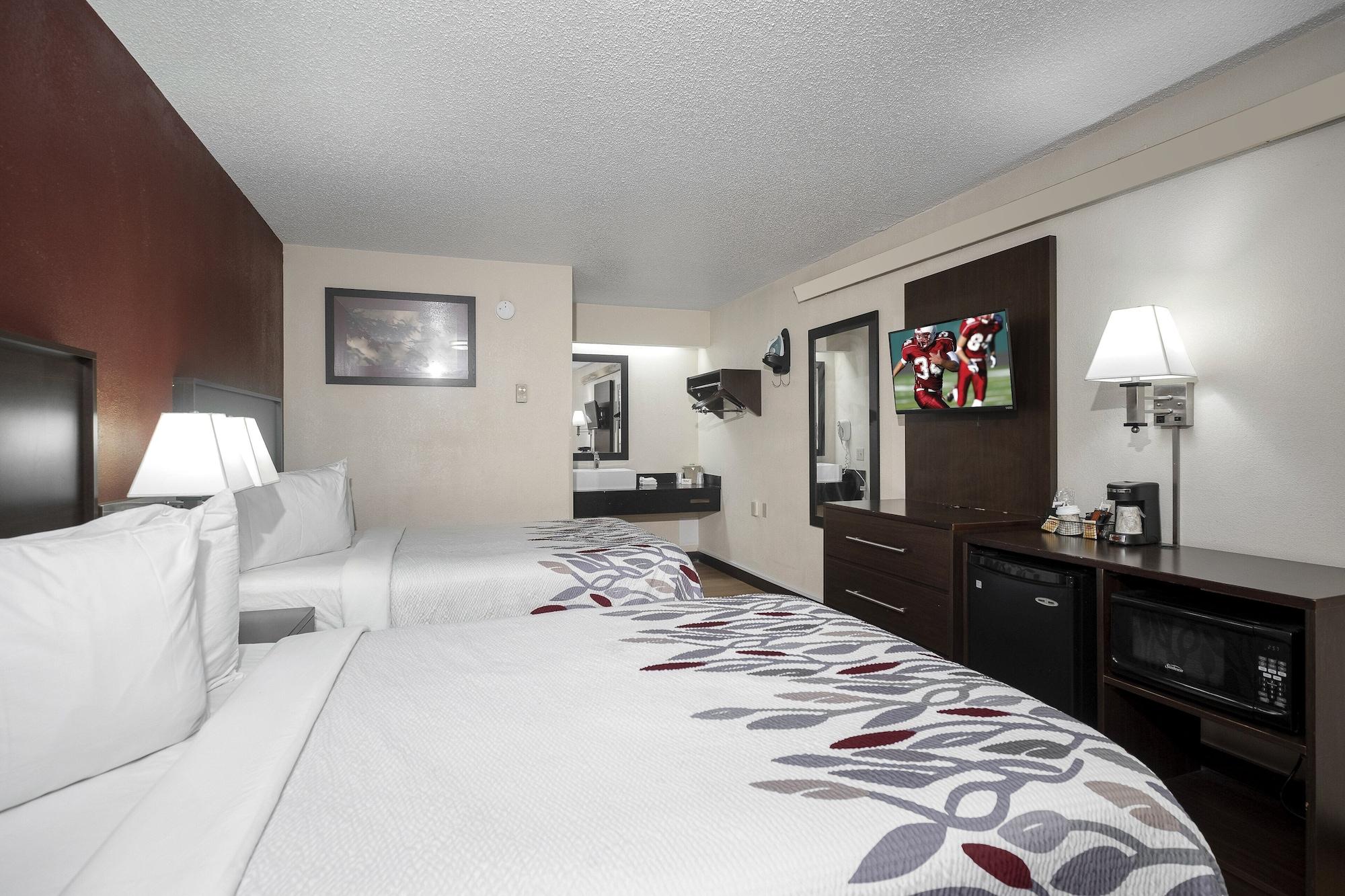 Red Roof Inn Champaign - University Екстер'єр фото