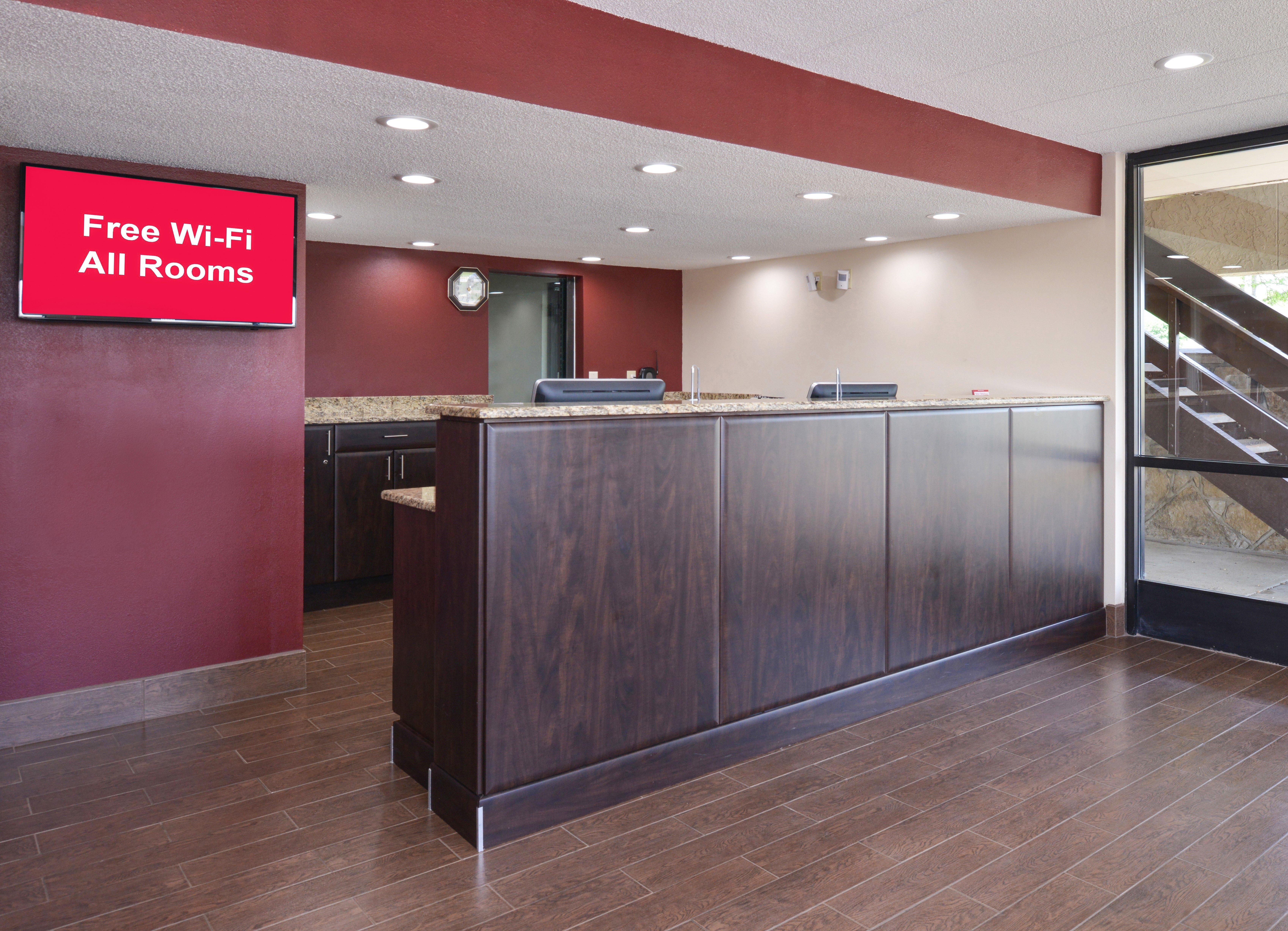 Red Roof Inn Champaign - University Екстер'єр фото